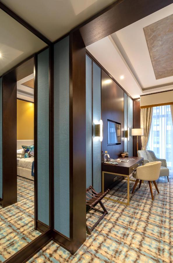Soho Boutique Hotel นิปโปร ภายนอก รูปภาพ