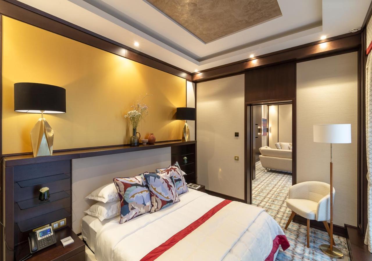Soho Boutique Hotel นิปโปร ภายนอก รูปภาพ